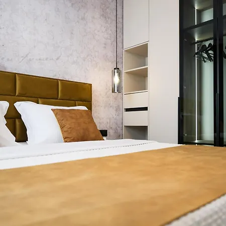 Platea Magna Lux Apartamento *